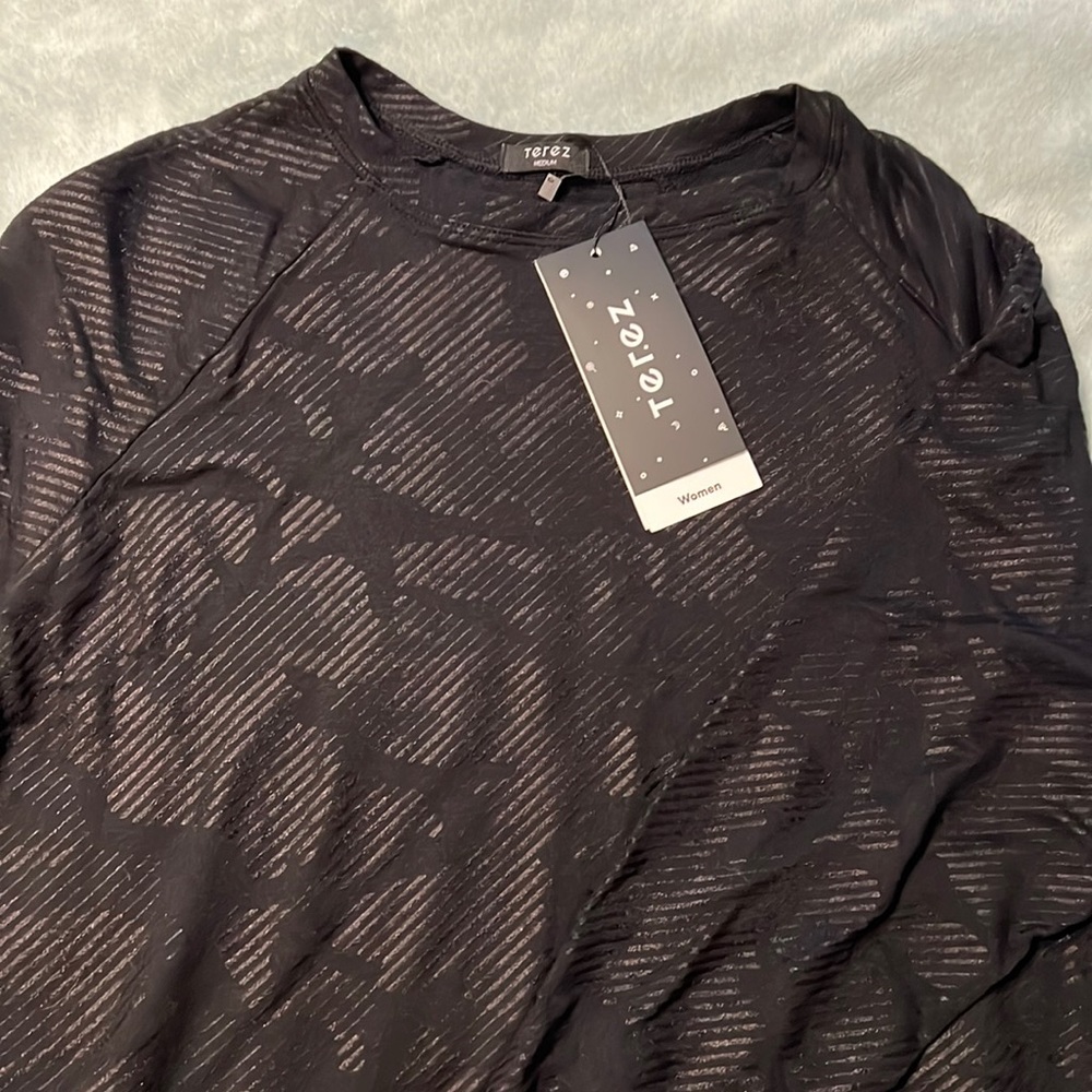 Terez NWT Women’s Medium cropped Black Foil Camo print